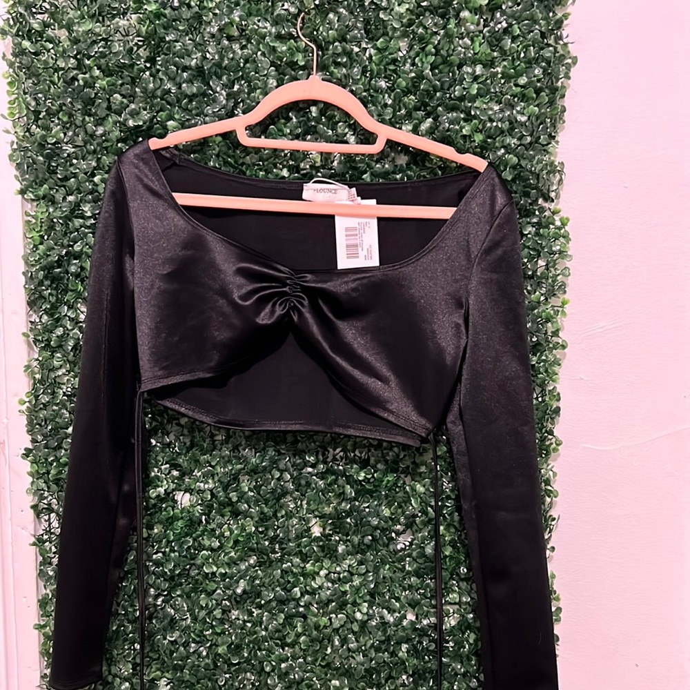 NEW! NEVER WORN! Crop top, long sleeve tie up, black, Small from FLOUNCE